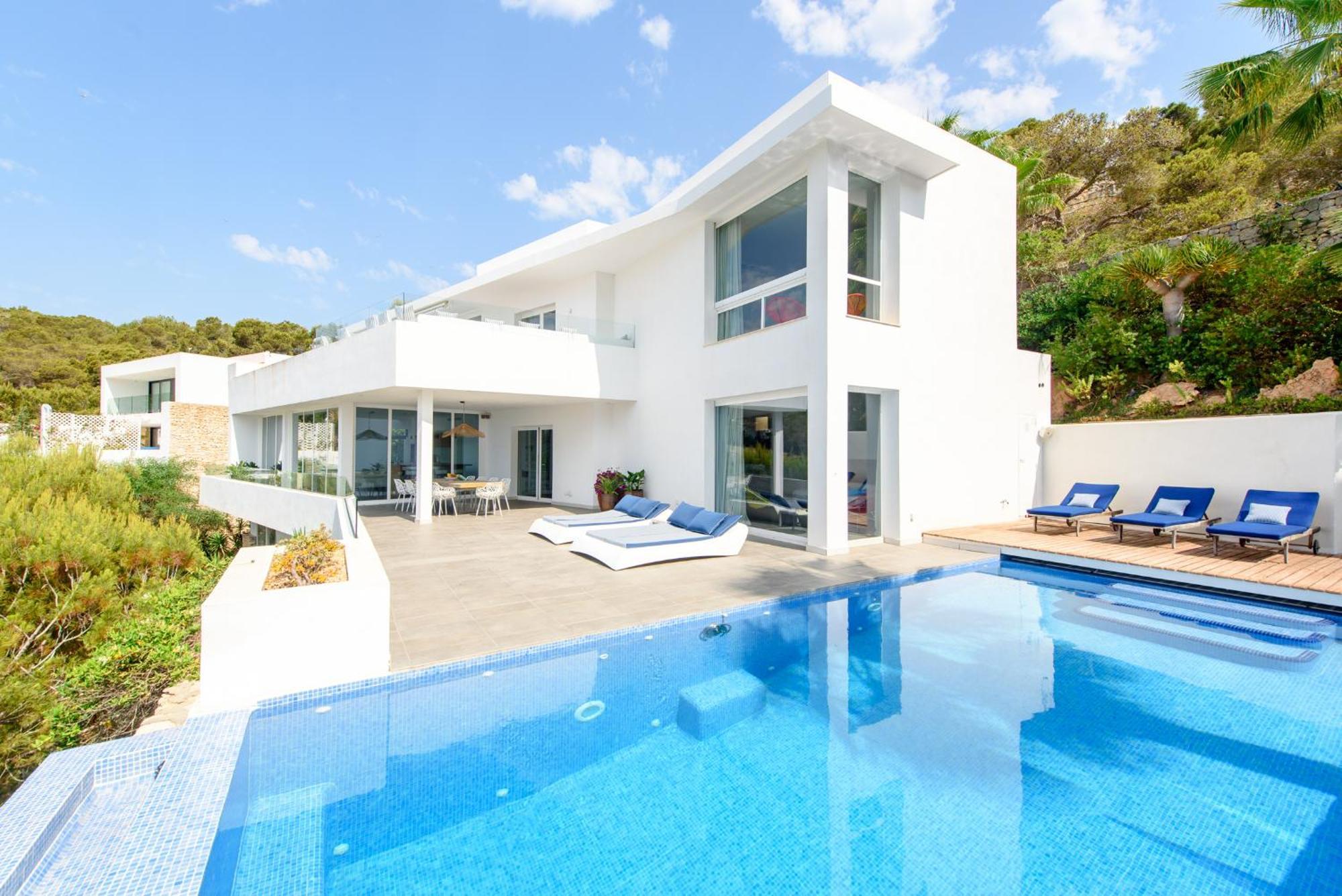 Villa Nineten โรกายิซา ภายนอก รูปภาพ