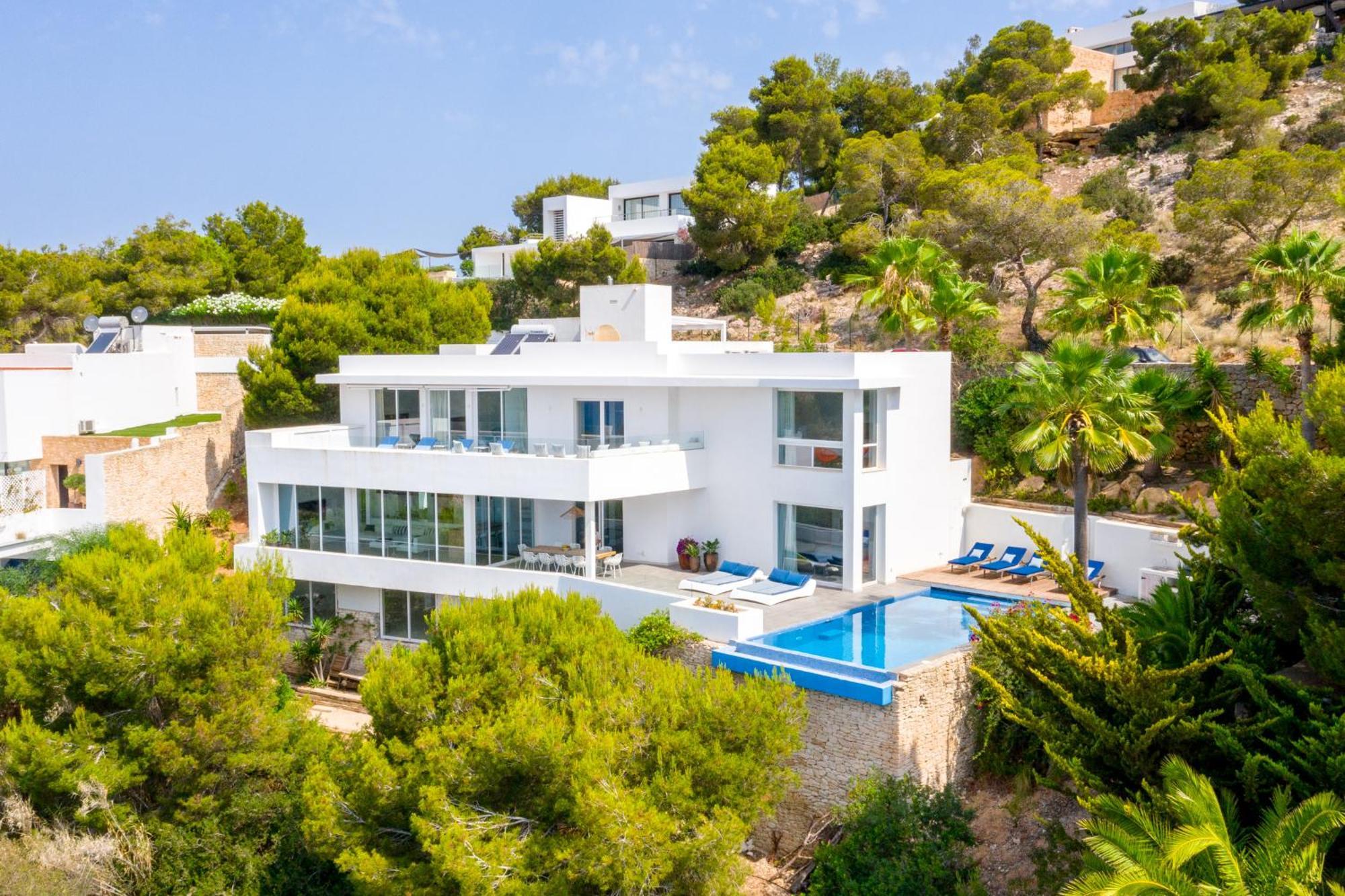 Villa Nineten โรกายิซา ภายนอก รูปภาพ